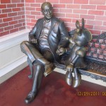 Statue of Roy Disney with Minnie Mouse